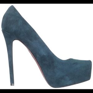 Boutique 9 Kimberly Platform- Brand New in box
